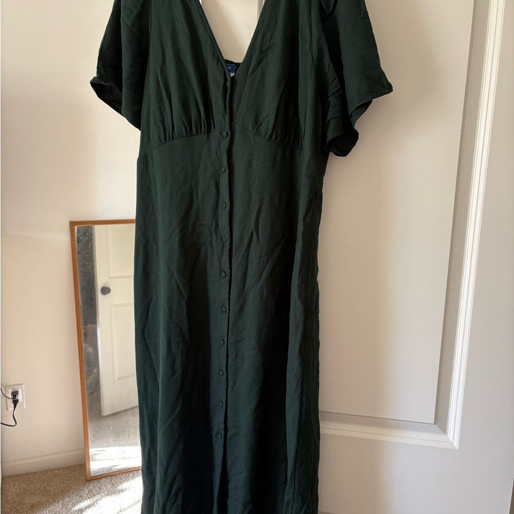 Elegant Dark Green Midi Dress